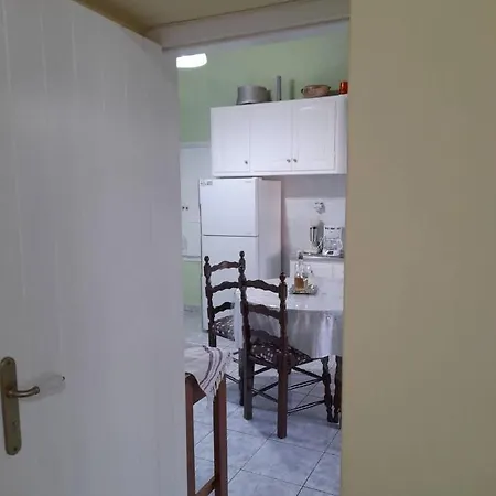 Holiday home Mamos Sunset House Plaka (Milos)