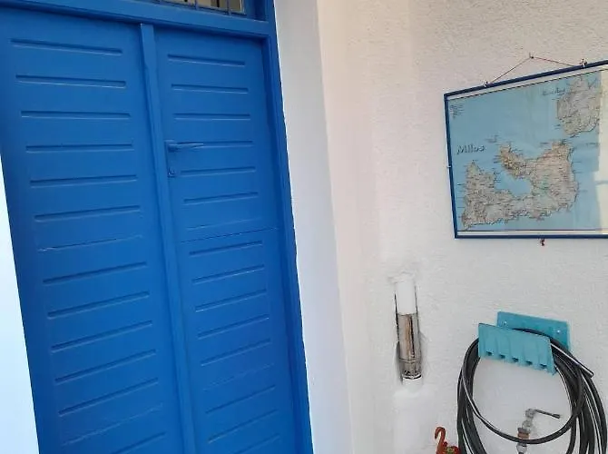 Holiday home Mamos Sunset House Plaka (Milos)