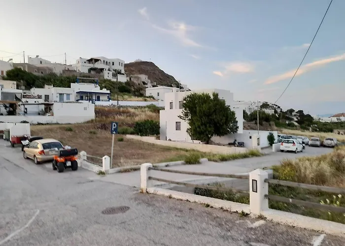 Mamos Sunset House Holiday home Plaka (Milos)