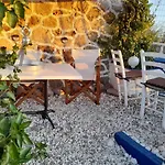 Nyaraló Mamos Sunset House *