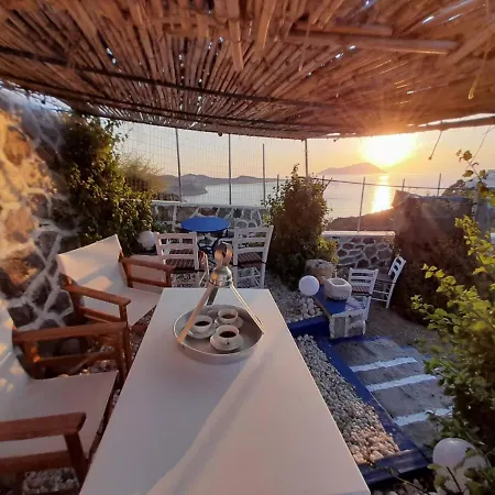Holiday home Mamos Sunset House Plaka *