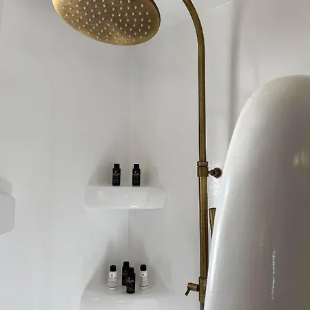 Mamos Sunset House Plaka